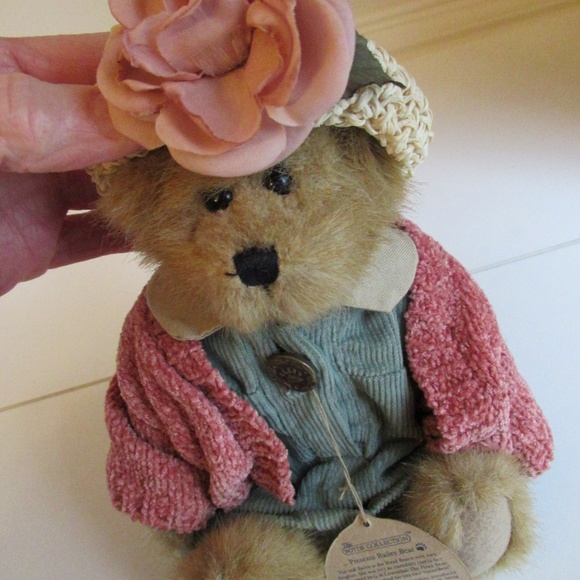 "Bailey" Retired Boyds Bear  #9199 - Picture 6 of 10